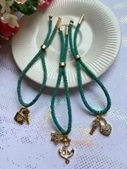 Pulsera Ajustable Con Dije /Verde
