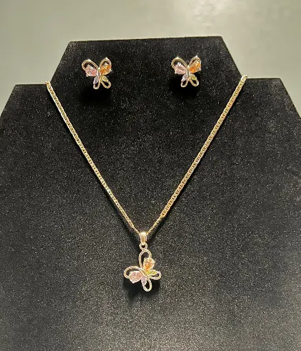 Juego De Collar y Pendientes Mariposa